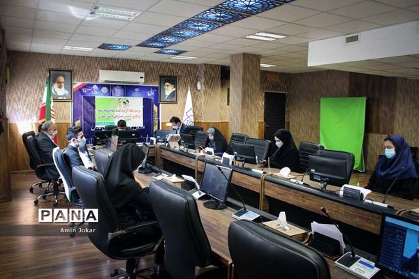 مراسم هفته گرامیداشت مقام معلم و سالروز تأسیس سازمان دانش‌آموزی به صورت و بینار