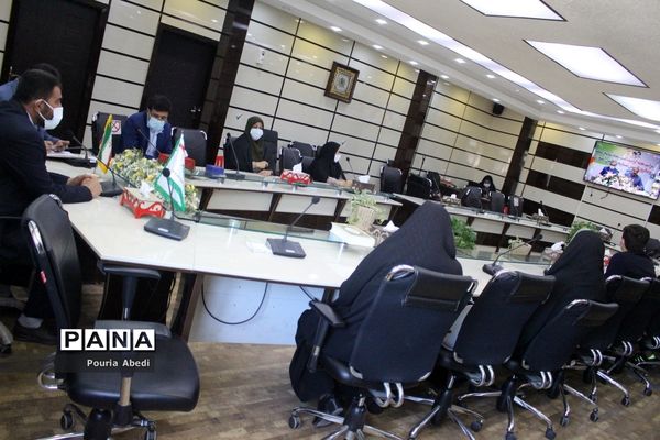 مراسم هفته گرامیداشت مقام شامخ معلم و سالروز تاسیس سازمان دانش‌آموزی