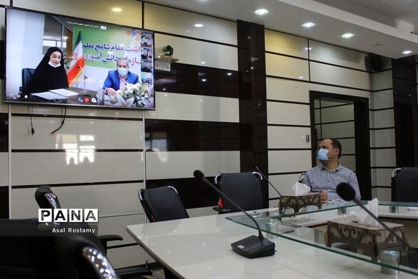 مراسم هفته گرامیداشت مقام شامخ معلم و سالروز تاسیس سازمان دانش‌آموزی