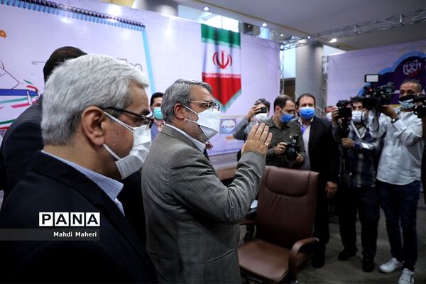 بازدید وزیر کشور از ستاد ثبت نام سیزدهمین دوره انتخابات ریاست جمهوری