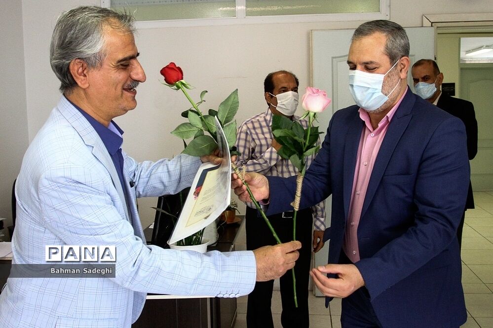 تقدیر از کارکنان سازمان دانش‌آموزی به مناسبت سالروز تاسیس سازمان دانش‌آموزی