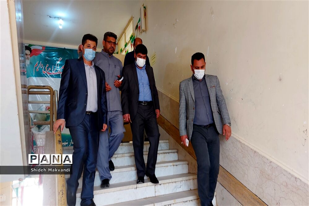 بازدید مدیر آموزش و پرورش حمیدیه از حوزه های امتحانات نهایی