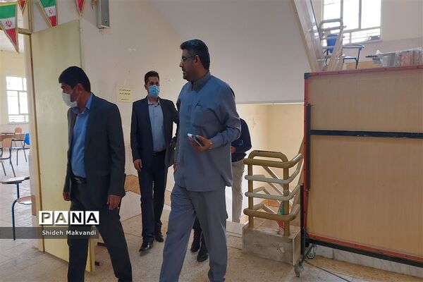 بازدید مدیر آموزش و پرورش حمیدیه از حوزه های امتحانات نهایی