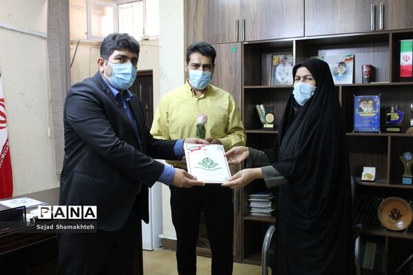 آیین تجلیل از پیشکسوتان و اعضای حوزه ستادی سازمان دانش آموزی خوزستان