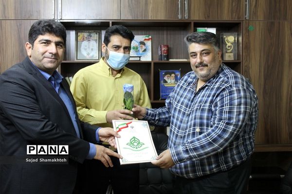 آیین تجلیل از پیشکسوتان و اعضای حوزه ستادی سازمان دانش آموزی خوزستان