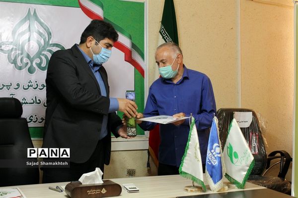 آیین تجلیل از پیشکسوتان و اعضای حوزه ستادی سازمان دانش آموزی خوزستان