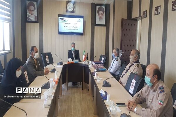 دیدار مربیان پیشتاز شهرستان بیرجند با مدیر آموزش و پرورش به مناسبت ۲۱ اردیبهشت ماه