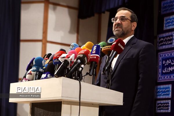 دومین روز ثبت‌نام از داوطلبان انتخابات سیزدهمین دوره ریاست‌جمهوری