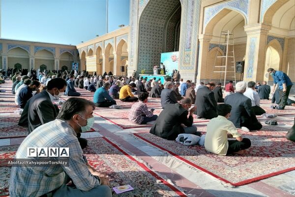 برگزاری مراسم نماز عید سعید فطردر زیارتگاه شهید مدرس کاشمر