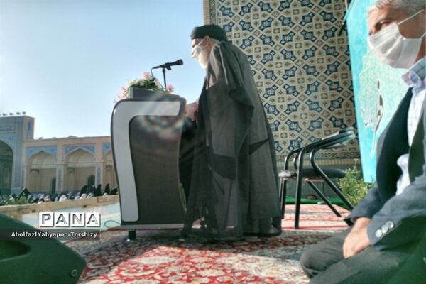 برگزاری مراسم نماز عید سعید فطردر زیارتگاه شهید مدرس کاشمر