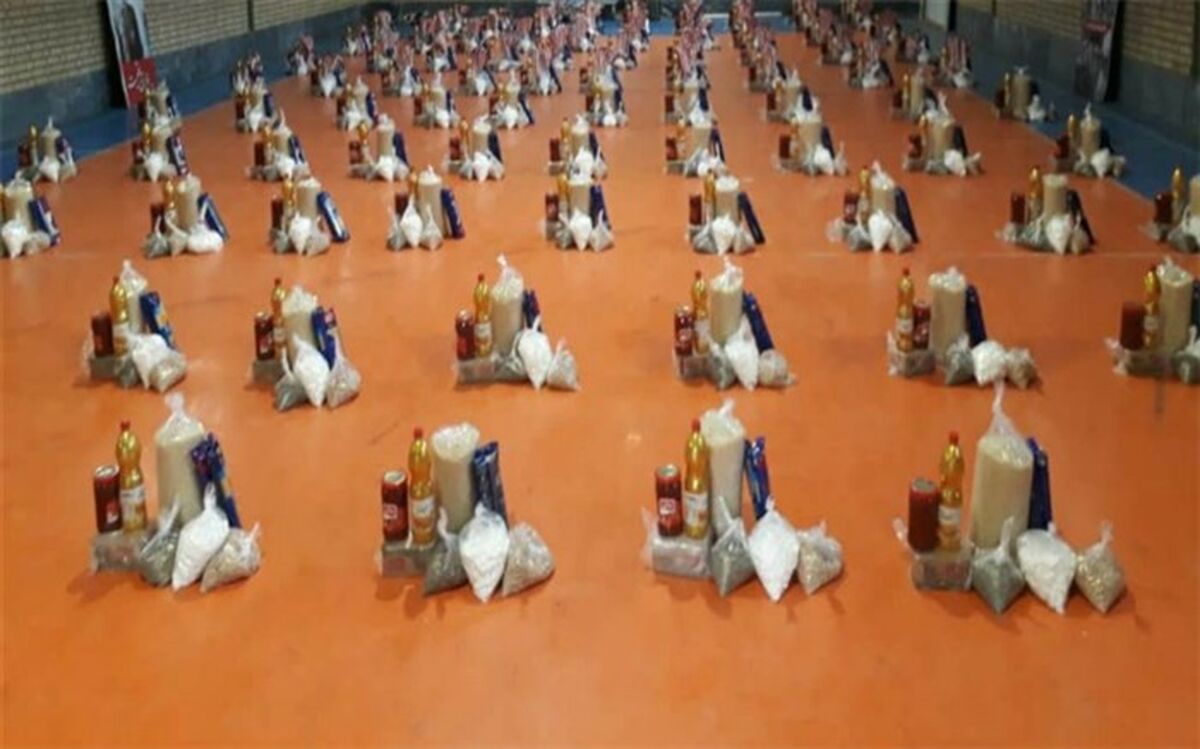 توزیع بسته‌های معیشتی بین نیازمندان در شهرستان بن