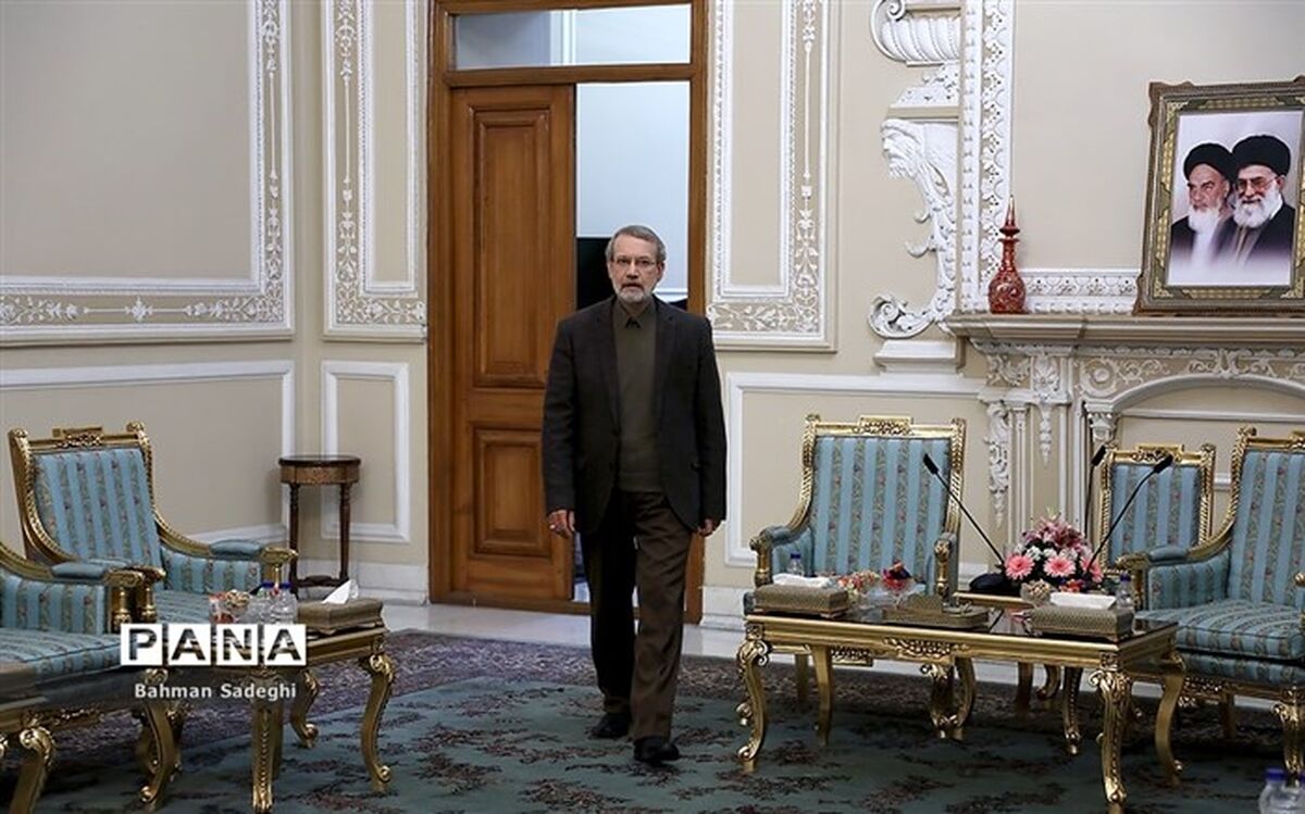 تماس تلفنی لاریجانی با مراجع عظام تقلید پیش از کاندیداتوری