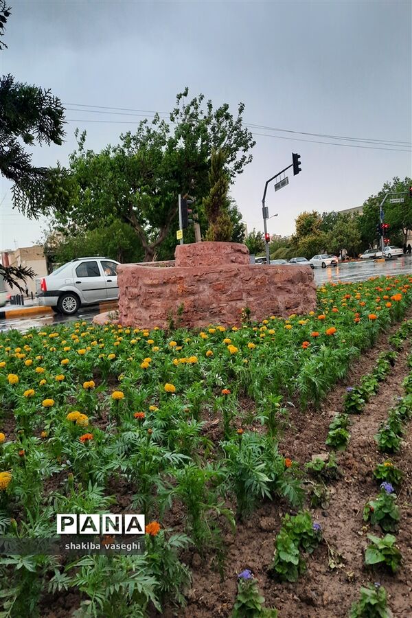 بارش باران بهاری در اصفهان
