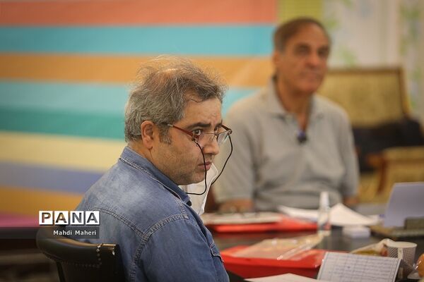داوری جشنواره معلمان هنرمند