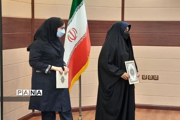 تجلیل از دانش‌آموزان برتر جشنواره نوجوان خوارزمی منطقه ۱۳