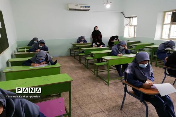 نخستین روز برگزاری امتحانات نهایی پایه نهم در دبیرستان پاینده  اهواز