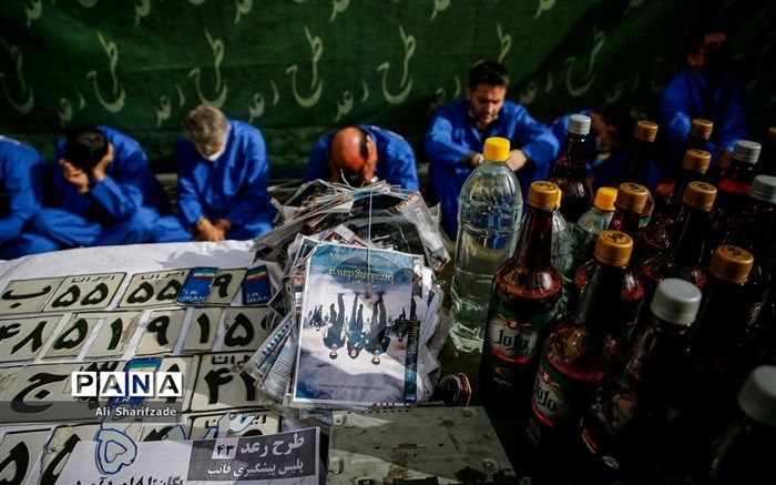 دستگیری ۲۱۷ نفر از اراذل و اوباش پایتخت