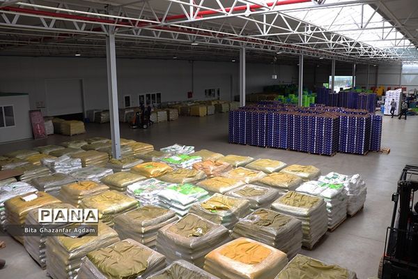 بازدید از مجتمع‌های گلخانه‌ای ارس تارلا امیر و امین تارلا شهرستان جلفا