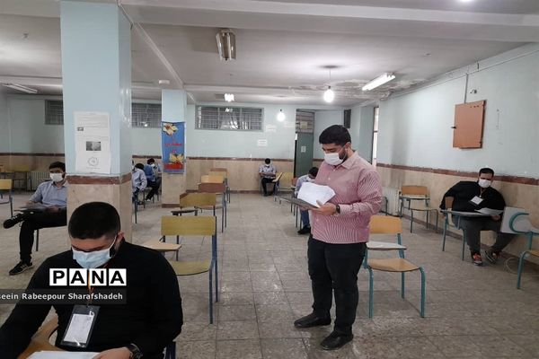 بازدید مدیر آموزش و پرورش منطقه 16 از حوزه امتحانات نهایی 1400منطقه