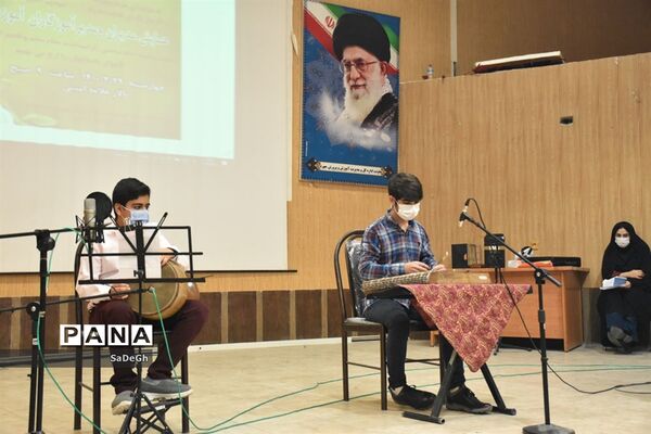 مراسم تقدیر از مدیران و مدیر آموزگاران مقطع ابتدایی شهرستان جهرم