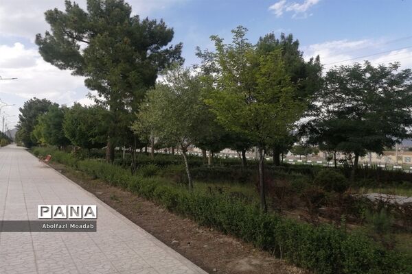 خلوت شدن بلوار سید مرتضی  کاشمر در  اوضاع کرونا