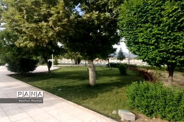 خلوت شدن بلوار سید مرتضی  کاشمر در  اوضاع کرونا
