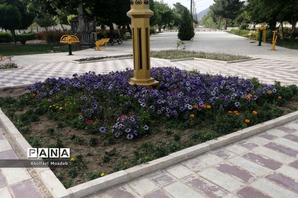 خلوت شدن بلوار سید مرتضی  کاشمر در  اوضاع کرونا