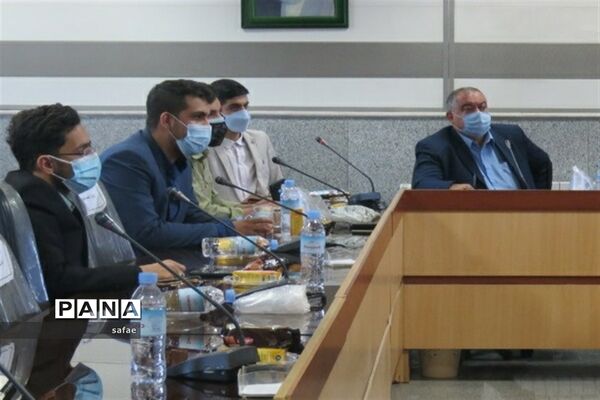 جلسه مجمع مشورتی جوانان منطقه فشافویه