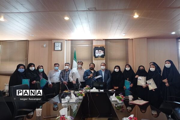 تقدیراز مربیان و دانش آموزان پیشتاز فعال فلاورجان