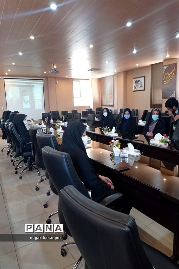 تقدیراز مربیان و دانش آموزان پیشتاز فعال فلاورجان