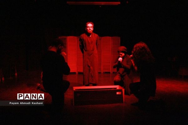 اجرای نمایش «جمجمه‌ای در کانمارا»