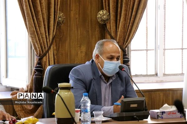 نشست هم‌اندیشی معاونان پرورشی قطب شهید شوشتری