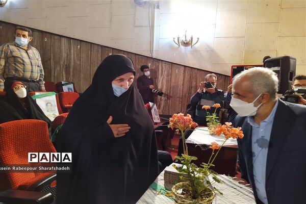 حضور وزیر آموزش و  پرورش و معاون رئیس جمهور در چهارمین کنگره معلمان و بیش از 1100 دانش آموز شهید در منطقه 16 تهران