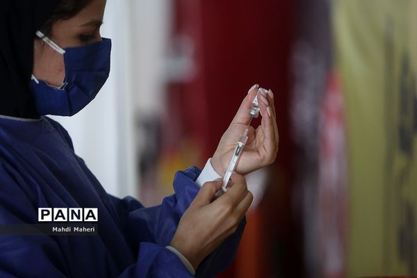 آیین افتتاح و بهره برداری از «اولین مرکز واکسیناسیون تجمیعی کرونا غرب تهران»