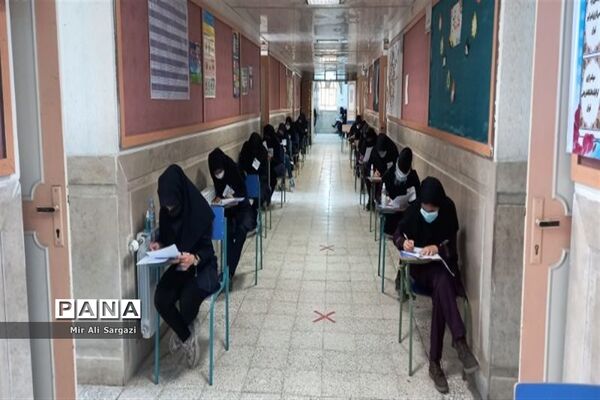 بازدید مدیرکل آموزش و پرورش و معاون دانشگاه علوم پزشکی زاهدان از حوزه‌های امتحانی