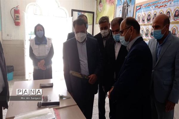 بازدید مدیرکل آموزش و پرورش و معاون دانشگاه علوم پزشکی زاهدان از حوزه‌های امتحانی
