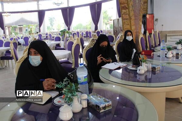 گردهمایی تخصصی کارشناسان آموزش ابتدایی شهرستان‌ها و مناطق غرب  استان مازندران
