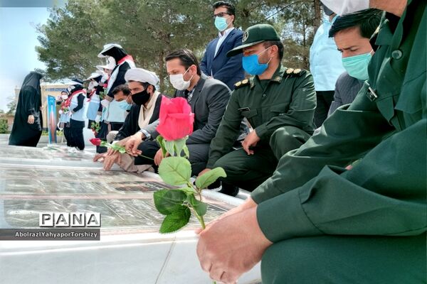 مراسم  گرامیداشت سالروز فتح خرمشهر در زیارتگاه شهید مدرس کاشمر