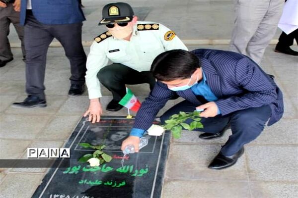 غبارروبی گلزار شهدای امیدیه