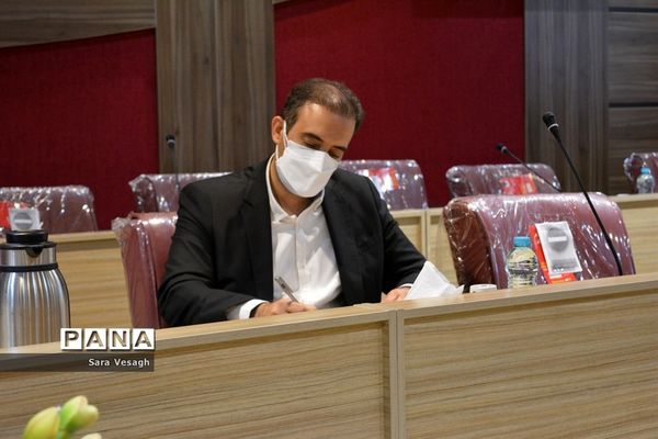 نشست مشترک آموزش و پرورش، وزارت کشور و مدیرکل منطقه‌ای آسیا و اقیانوسیه کمیساریای عالی سازمان ملل متحد