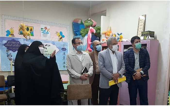 تمسک بر قرآن غلبه بر سختی ها و مشکلات را به همراه دارد