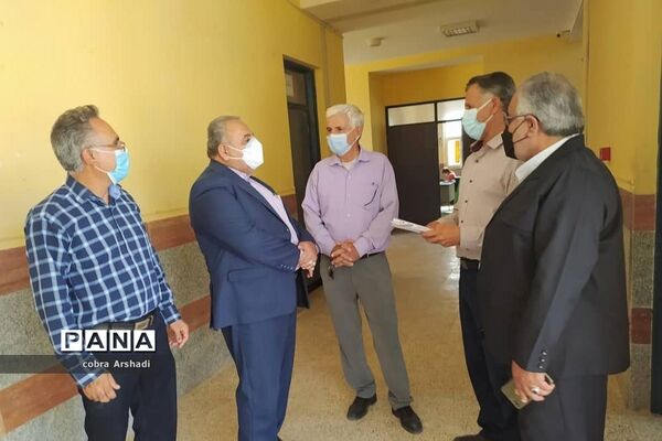 بازدید مدیر آموزش و پرورش شهرستان بوشهر از حوزه امتحانات نهایی