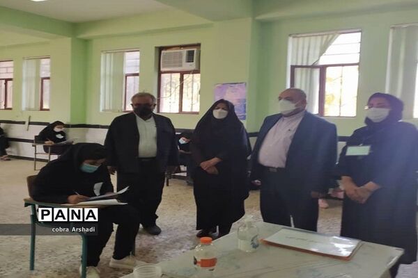بازدید مدیر آموزش و پرورش شهرستان بوشهر از حوزه امتحانات نهایی