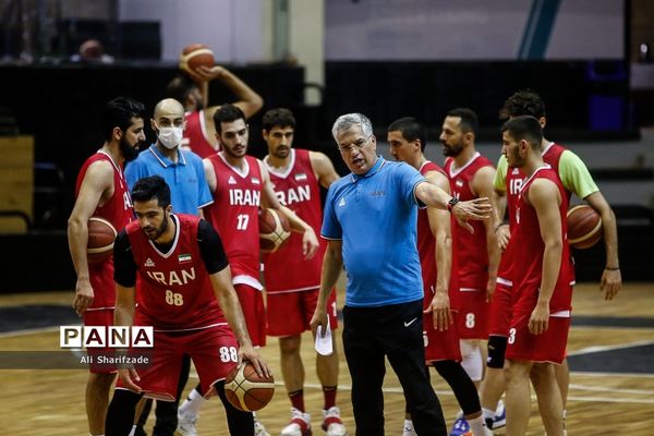 تمرین تیم ملی بسکتبال