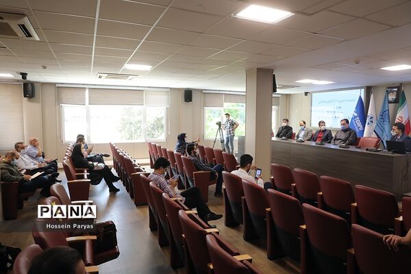 نشست خبری 100 تکاپوی صادراتی