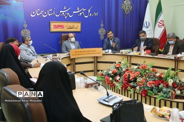 گردهمایی مجازی رای اولی‌های استان سمنان