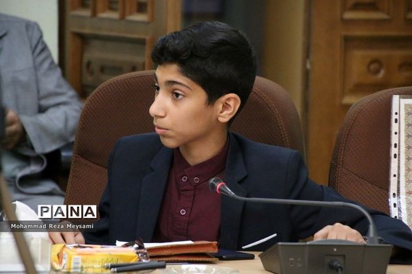 گردهمایی مجازی رای اولی‌های استان سمنان