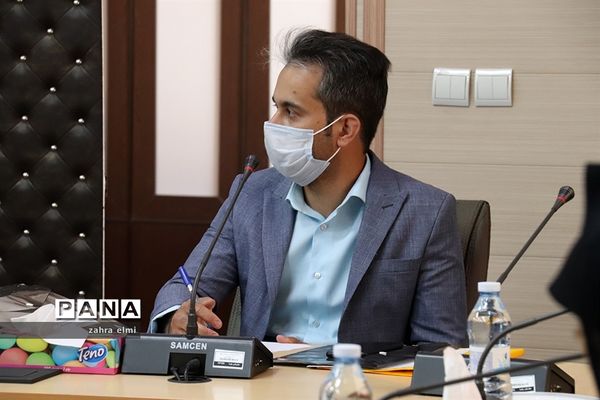 جلسه ستادی اجرای برنامه سنجش سلامت جسمانی و آمادگی تحصیلی نوآموزان استان آذربایجان شرقی