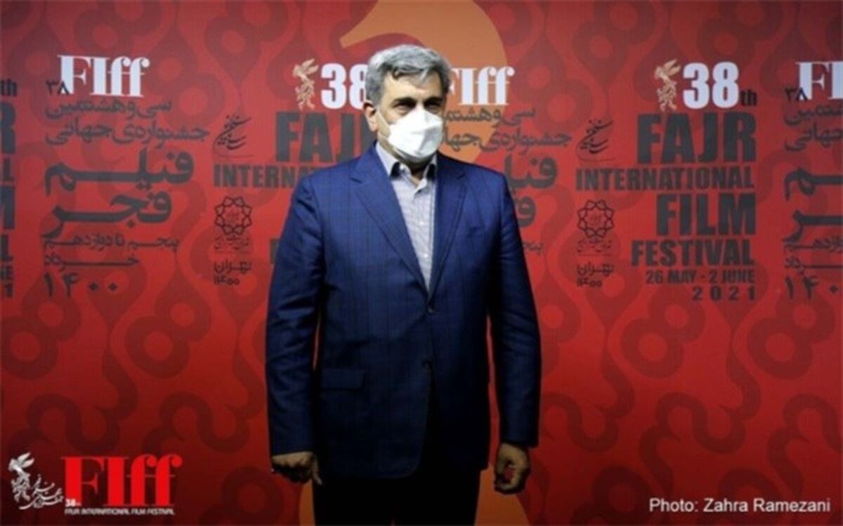شهردار تهران از سی‌وهشتمین جشنواره جهانی فیلم فجر بازدید کرد