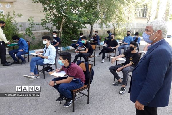 بازدید از امتحانات  پایه نهم دبیرستان سما در فضای باز